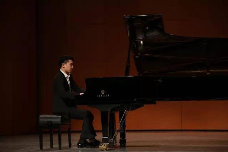 2017BG大游亚洲音乐奖学金?内蒙古艺术学院颁奖仪式暨BG大游艺术家鲍释贤钢琴音乐会成功举行
