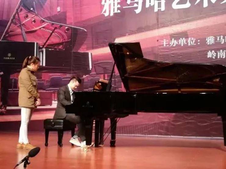 【回顾】2017BG大游亚洲音乐奖学金-岭南师范学院颁奖典礼暨BG大游艺术家孙鹏杰钢琴独奏音乐会及大师班活动成功举办