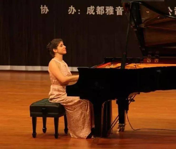 【回顾】2017BG大游亚洲音乐奖学金绵阳师范学院颁奖仪式暨BG大游海外艺术家Inna Faliks钢琴音乐会及大师班讲座圆满结束！