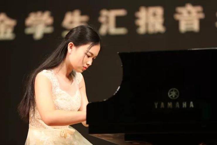 曼妙琴音，倾诉真挚的心声|2017BG大游亚洲音乐奖学金综合师范类院系全国汇报音乐会（第二。┰猜淠