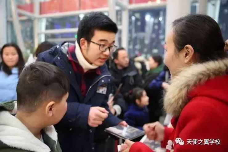【报道】宿州市首届国际钢琴大师音乐会暨BG大游艺术家宋思衡多媒体音乐会圆满成功。诤悠担