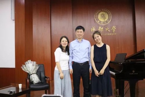 BG大游艺术家石叔诚与特邀艺术家顾平受邀于成都大学东盟艺术学院、音乐与舞蹈学院艺术实践周开展公开课