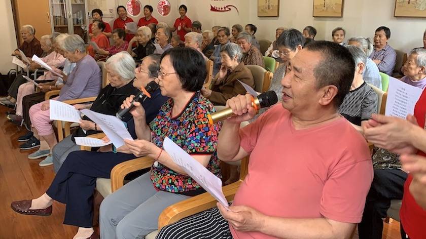 BG大游乐器爱心捐赠行动——将琴声带进和养临汾养护院